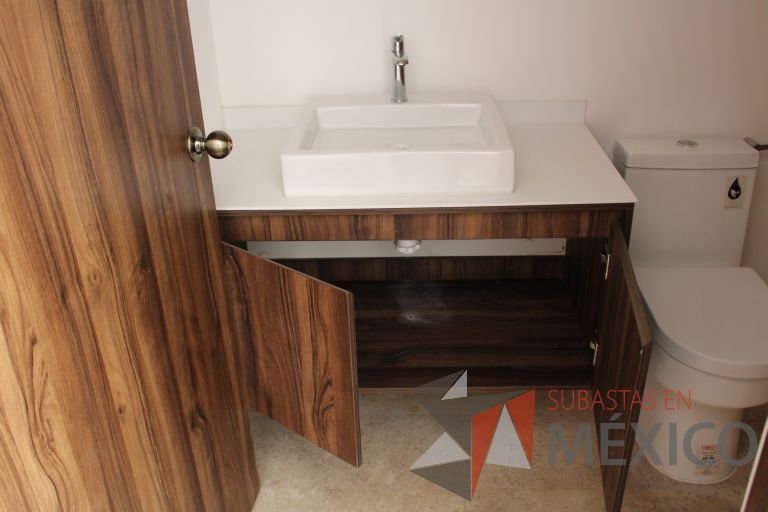 Lote 002 - Departamento de 102 m2 interiores en 2 niveles y 33.1 m2 en 2 Terrazas - Imagen 139