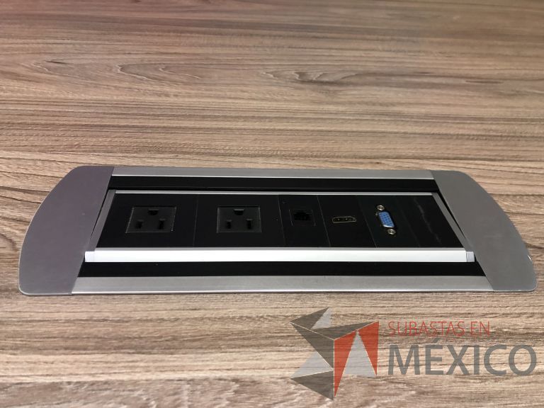 Lote 021 - Mesa de sala de juntas para 12 personas con accesorios para conexión - Imagen 7