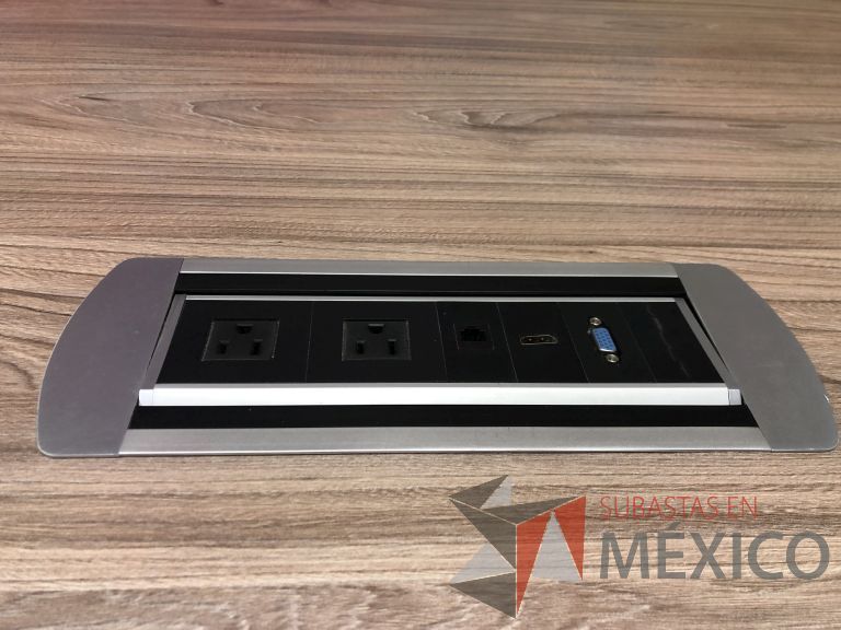 Lote 021 - Mesa de sala de juntas para 12 personas con accesorios para conexión - Imagen 8