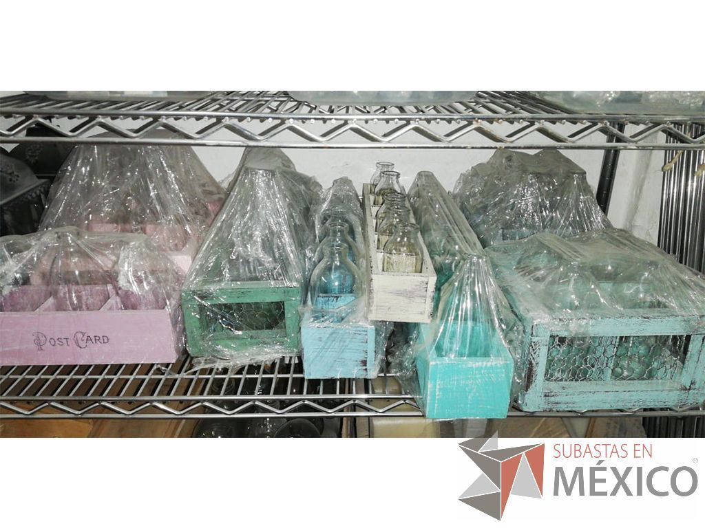 Lote 084 - Lote de 8 cajas decorativas diferentes colores y tamaños, 2 botellas turquesa de 32 cm alto - Imagen 3