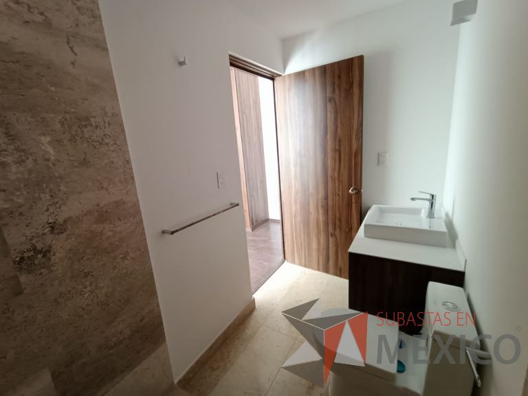 Lote 002 - Departamento de 102 m2 interiores en 2 niveles y 33.1 m2 en 2 Terrazas - Imagen 163