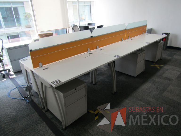 Lote 088 - Estación de trabajo para 6 personas - Imagen 6