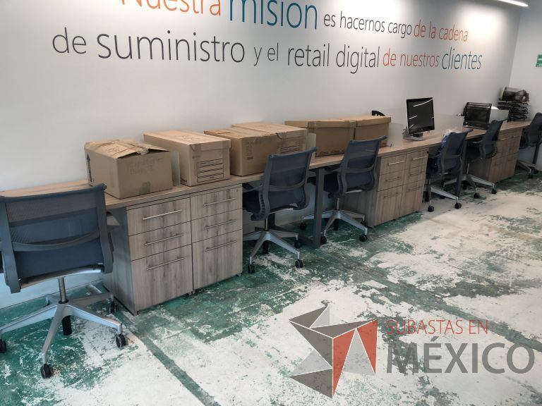 Lote 006 - Estación de trabajo lineal para 6 personas - Imagen 11