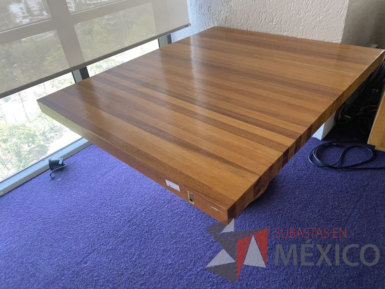 Lote 050 - 3 Mesas rectangulares con 2 bases de madera, 3 Mesas redondas de madera, etc... - Imagen 11