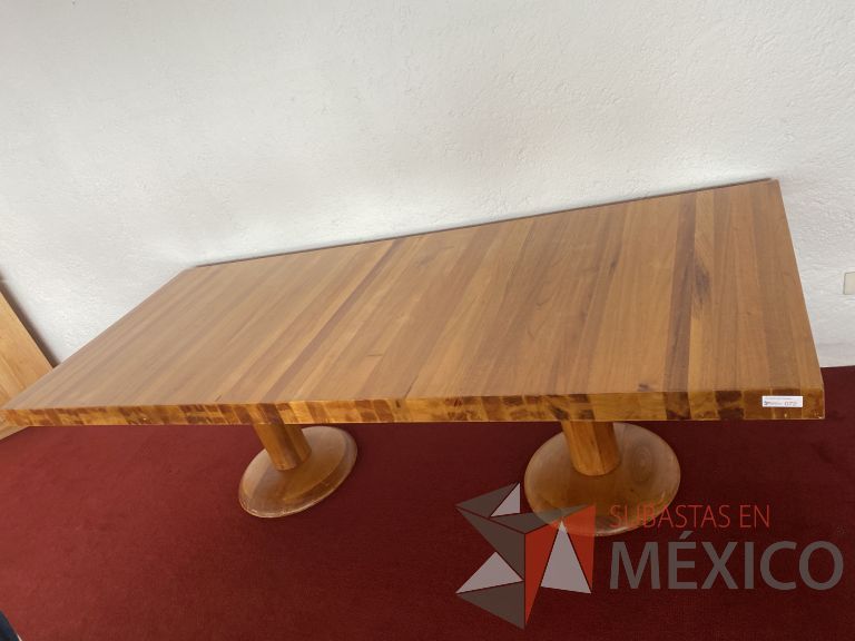 Lote 050 - 3 Mesas rectangulares con 2 bases de madera, 3 Mesas redondas de madera, etc... - Imagen 28