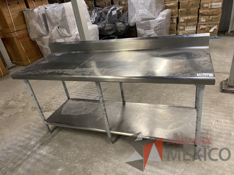 Lote 036 - Mesa de trabajo con cubierta de acero inoxidable y base metálica - Imagen 6