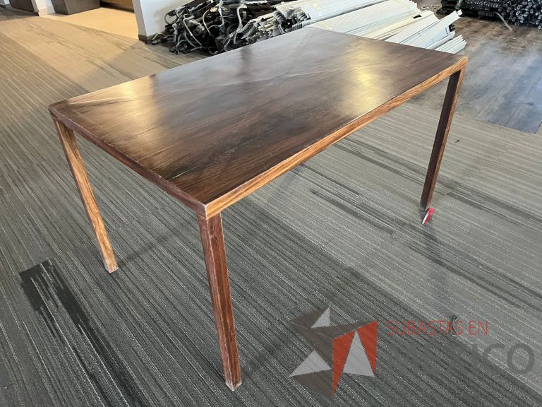 Lote 137 - Mesa de trabajo rectangular con 4 patas color café - Imagen 7