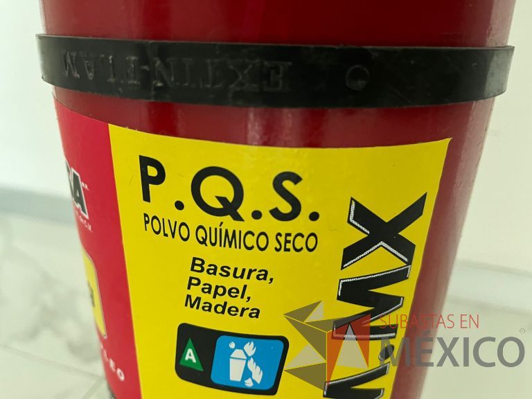 Lote 184 - 5 Extintores de P.Q.S., clase A, B y C de 4.5 kg. con porta extintor - Imagen 5
