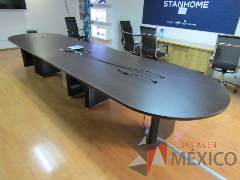 Lote 144 - Mesa de sala de juntas para 12 personas, dividida en 2 secciones con 6 bases - Imagen 3
