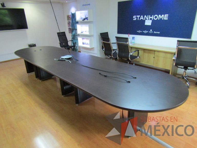 Lote 144 - Mesa de sala de juntas para 12 personas, dividida en 2 secciones con 6 bases - Imagen 7