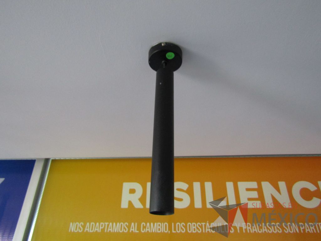 Lote 148 - Luminaria cilindrica - Imagen 11