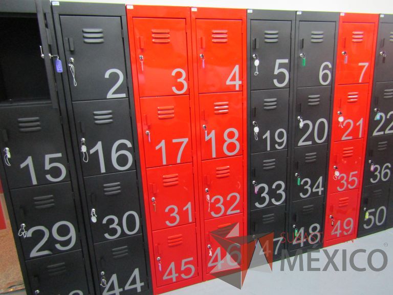 Lote 358 -5 Lockers metálicos con 4 puertas color negro - Imagen 5