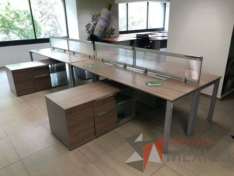 Lote 159 - Estación de trabajo para 8 personas con 4 credenzas - Imagen 2