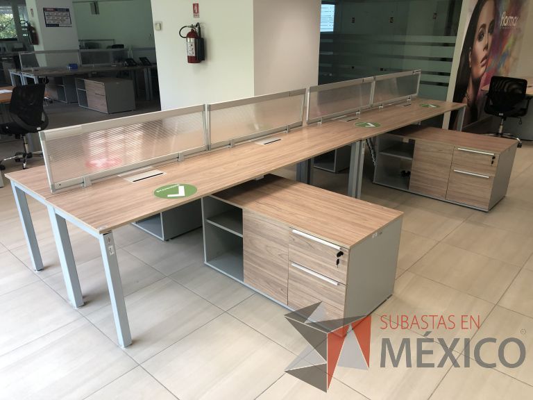 Lote 159 - Estación de trabajo para 8 personas con 4 credenzas - Imagen 3