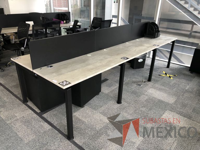Lote 003 - Estación de trabajo para 6 personas con divisiones y orificios para cable - Imagen 2