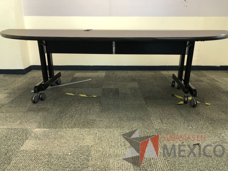 Lote 226 - Mesa de sala de juntas para 10 personas - Imagen 5