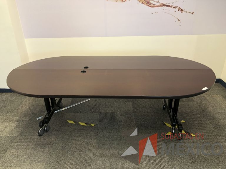 Lote 226 - Mesa de sala de juntas para 10 personas - Imagen 9