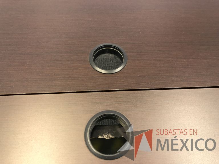 Lote 226 - Mesa de sala de juntas para 10 personas - Imagen 10