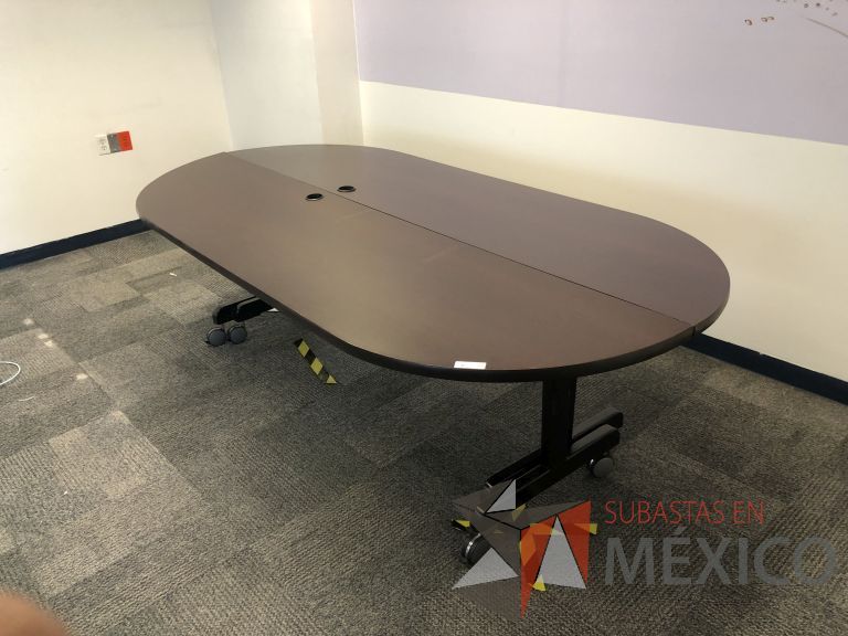 Lote 226 - Mesa de sala de juntas para 10 personas - Imagen 11