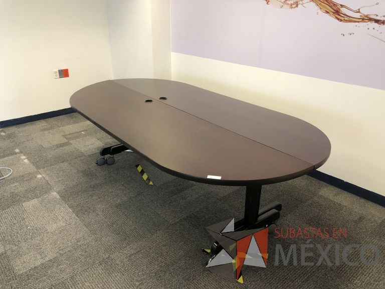 Lote 226 - Mesa de sala de juntas para 10 personas - Imagen 12