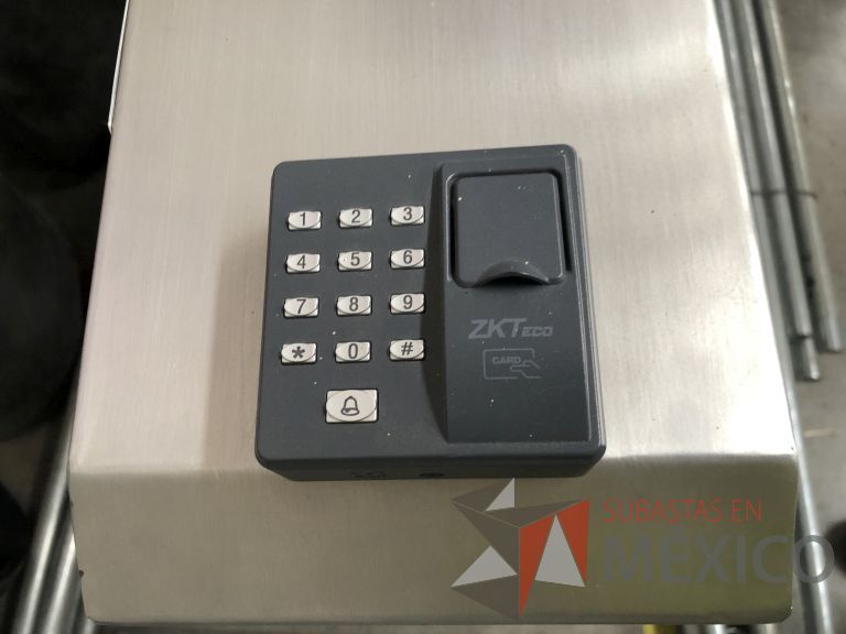 Lote 007 - Torniquete con puerta de bandera de cristal para acceso de discapacitados - Imagen 14