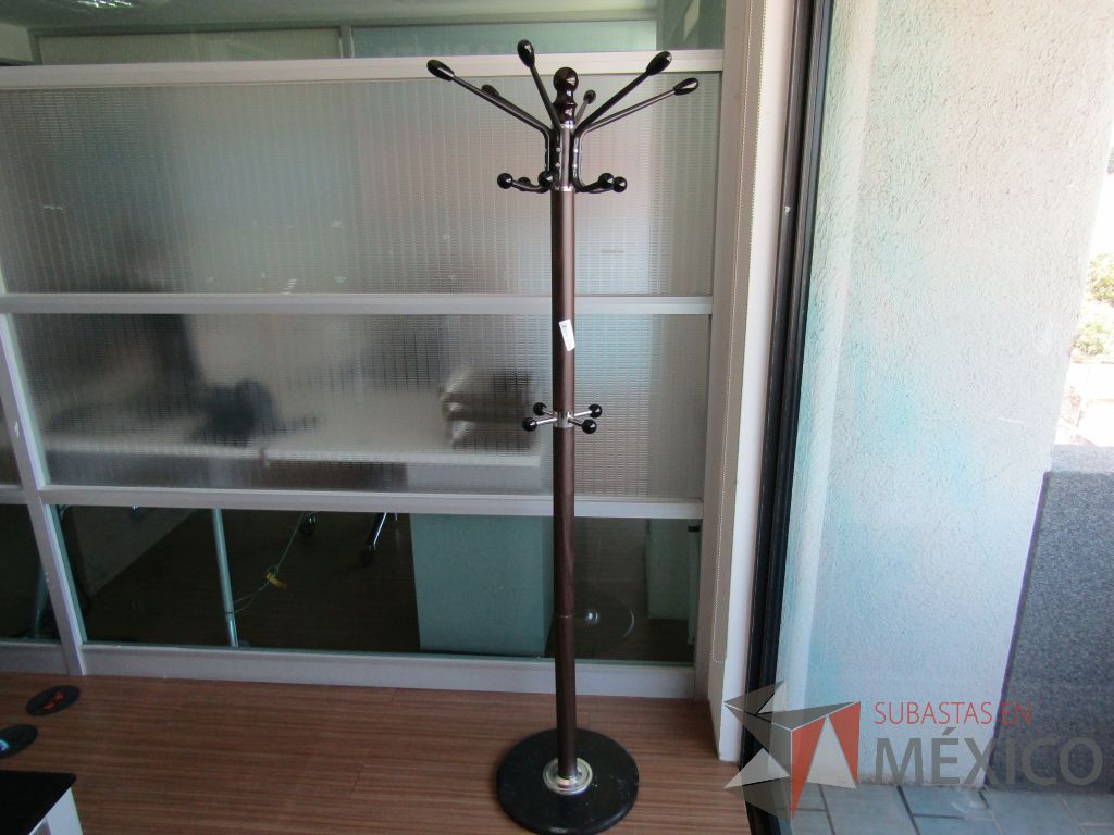 Lote 134 - Perchero - Imagen 5