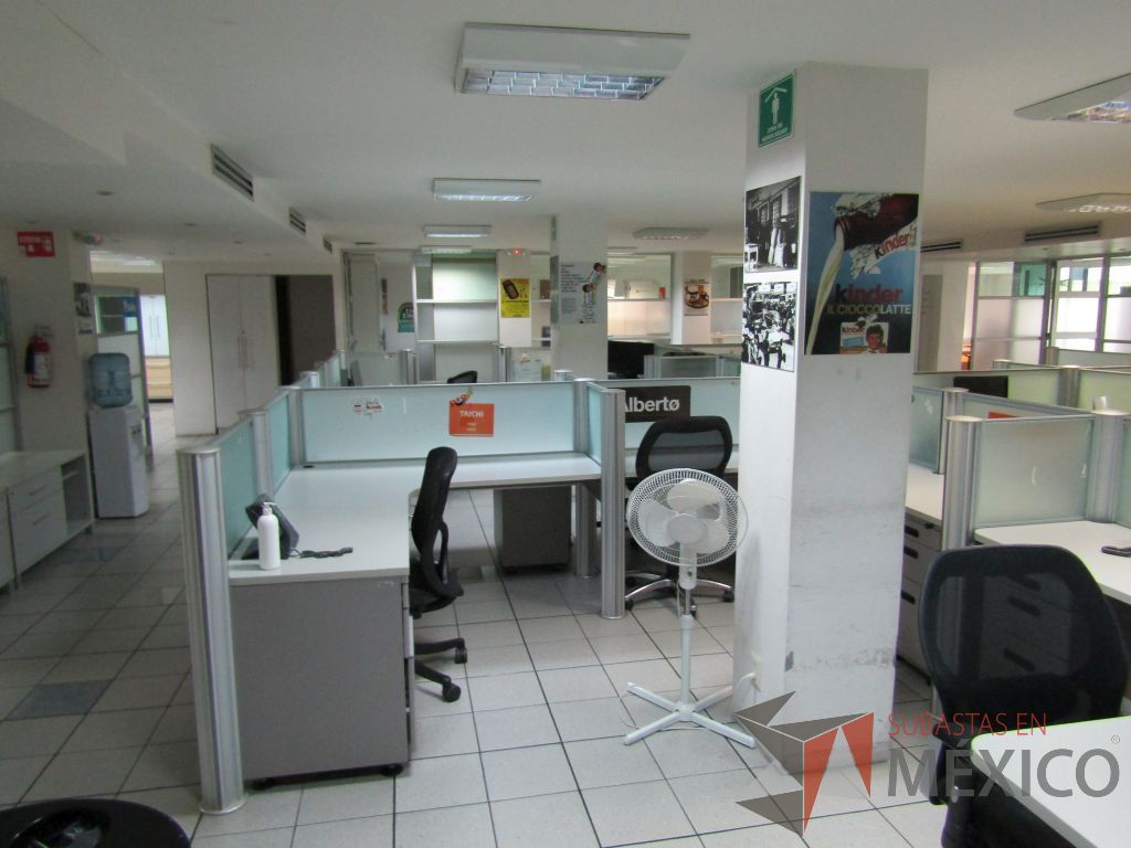 Lote 343 - Estación de trabajo para 15 personas con mampara y 15 archiveros - Imagen 20
