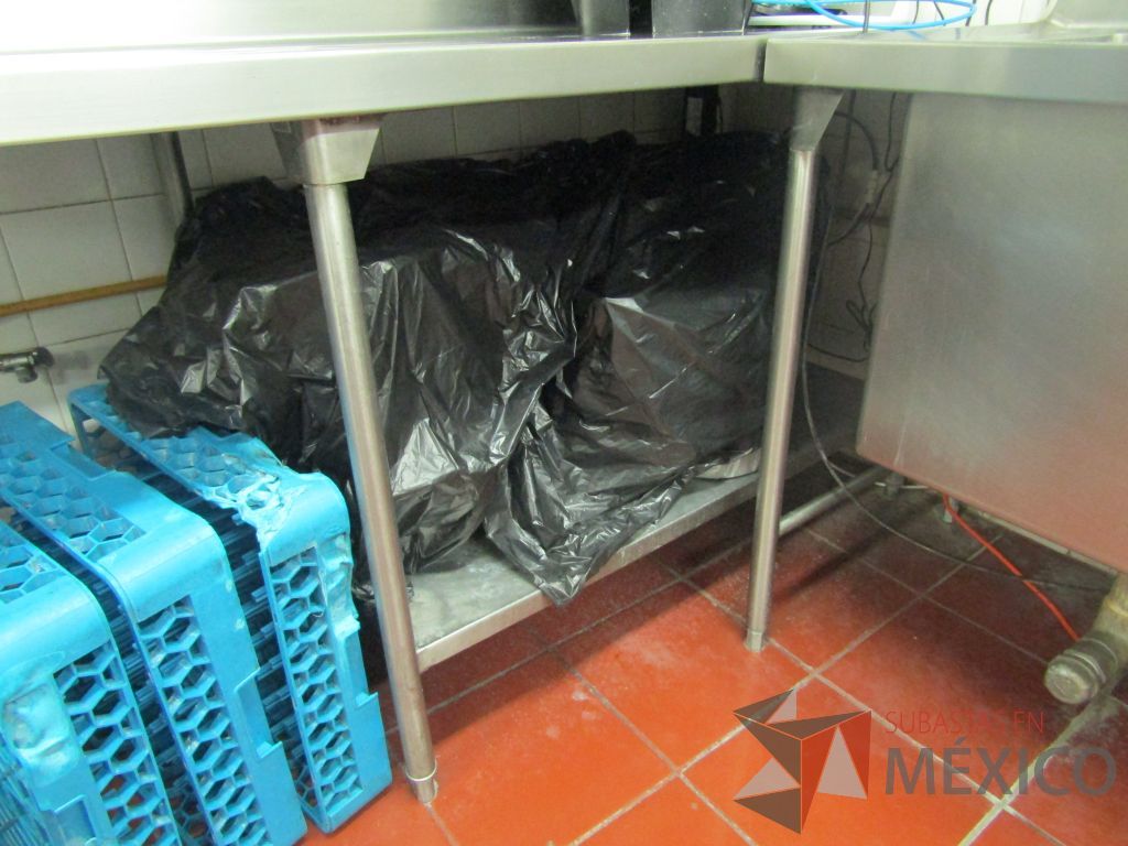 Lote 457 - Mesa de trabajo con 1 entrepaño de acero inoxidable - Imagen 4