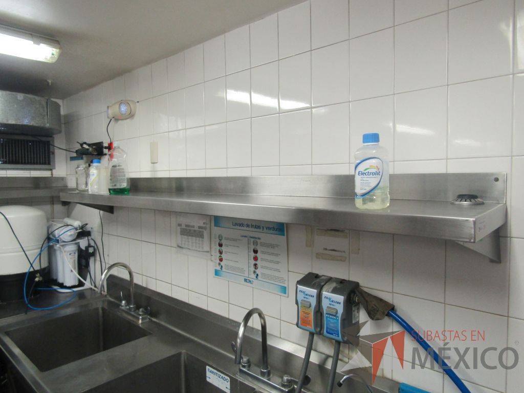 Lote 470 - Repisa de acero inoxidable - Imagen 2