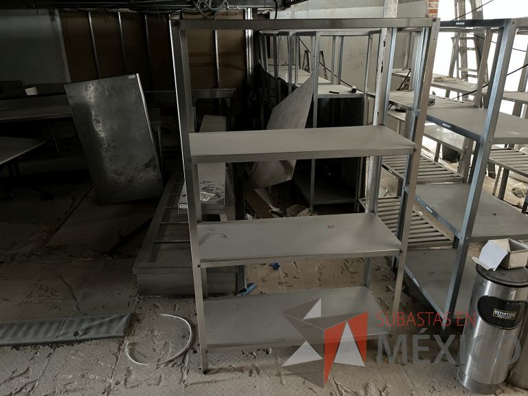 Lote 030 - Estante metálico - Imagen 6