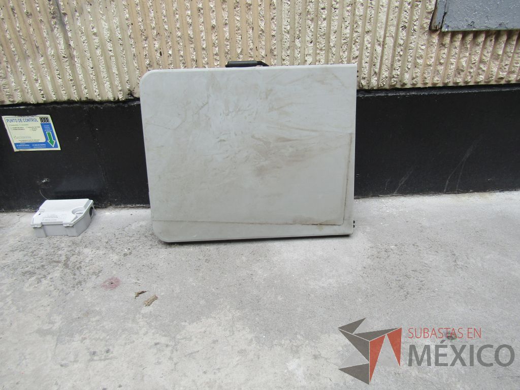 Lote 051 - Mesa plegable - Imagen 6