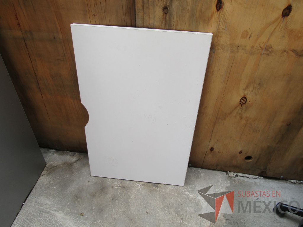 Lote 054 - 40 Superficies para mesa - Imagen 8
