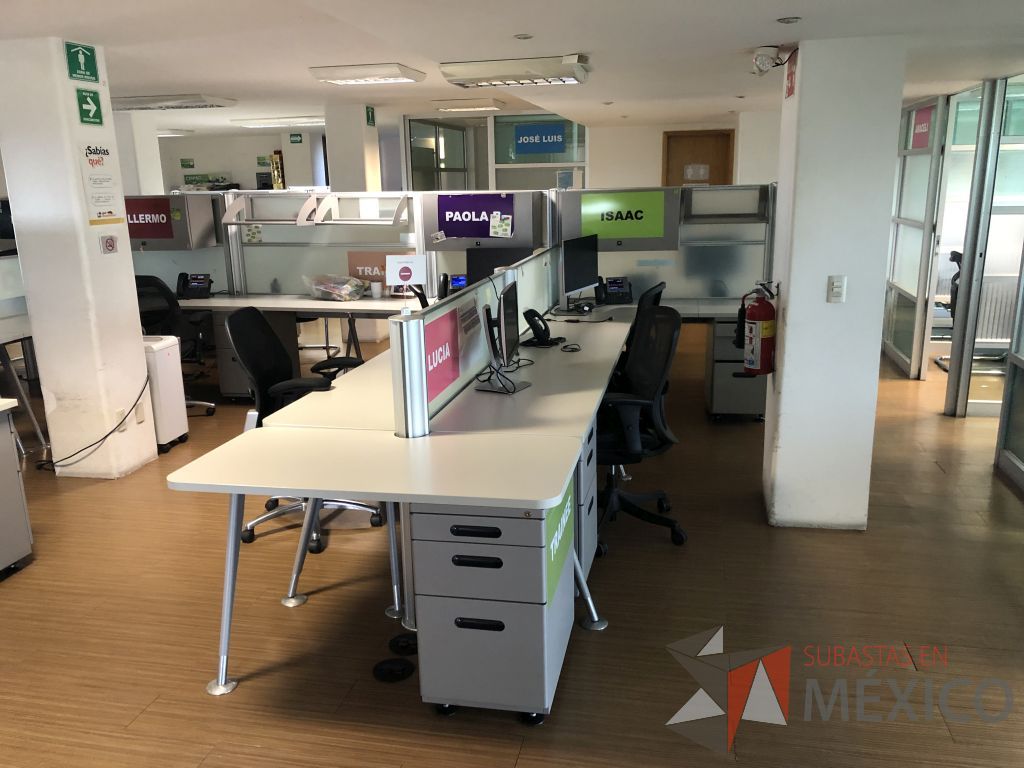 Lote 266 - Estación de trabajo para 20 personas - Imagen 3