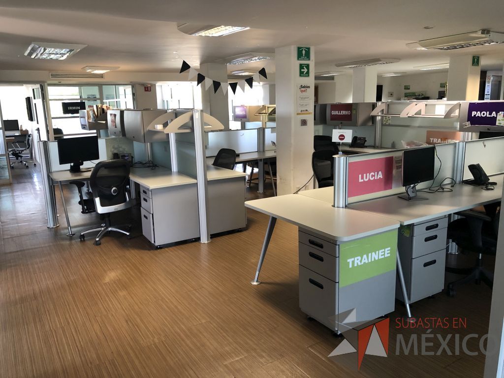 Lote 266 - Estación de trabajo para 20 personas - Imagen 7