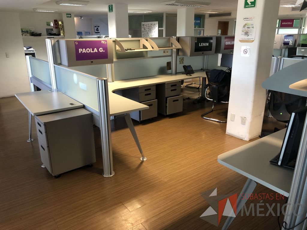 Lote 266 - Estación de trabajo para 20 personas - Imagen 15