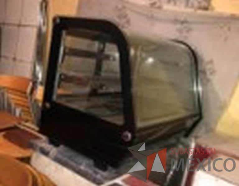 Lote 056 - Vitrina refrigerada