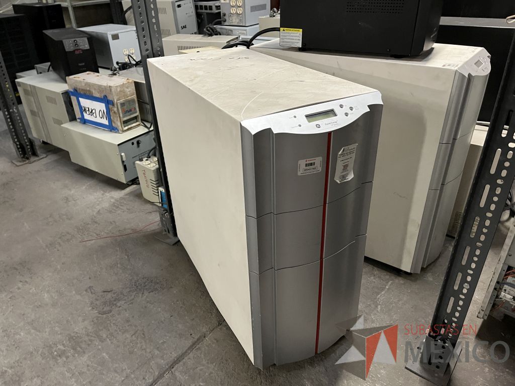 Lote 050 - 12 UPS diferentes modelos, marca GE, TOSHIBA, APC 1500 y CDP