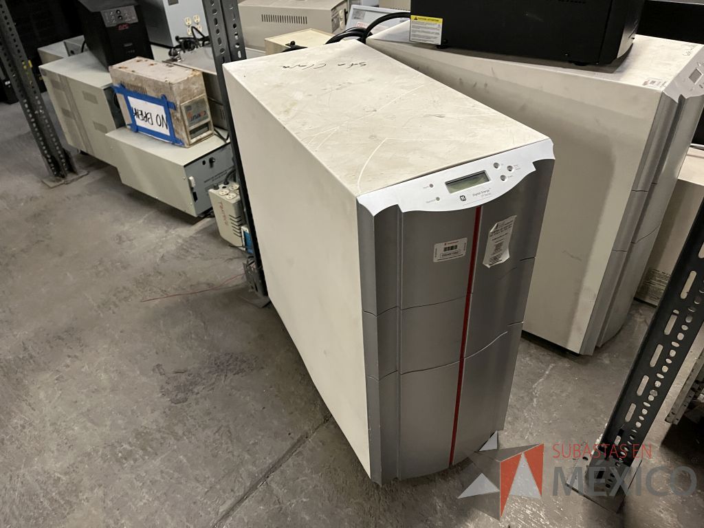 Lote 050 - 12 UPS diferentes modelos, marca GE, TOSHIBA, APC 1500 y CDP - Imagen 19