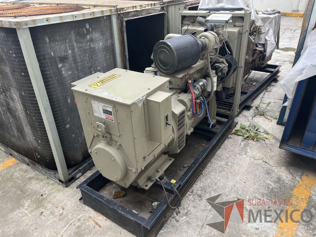 Lote 077 - Planta de emergencia y tablero de transferencia, 65 KVA