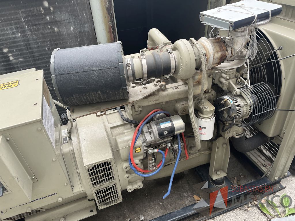 Lote 077 - Planta de emergencia y tablero de transferencia, 65 KVA - Imagen 5