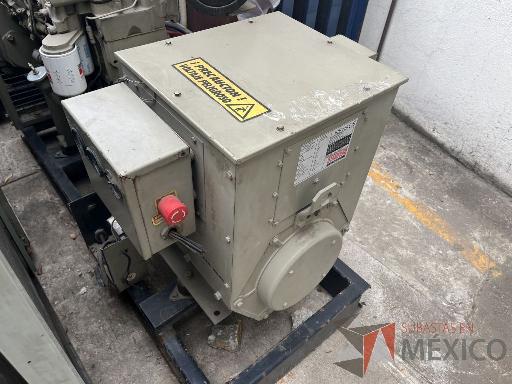 Lote 077 - Planta de emergencia y tablero de transferencia, 65 KVA - Imagen 9