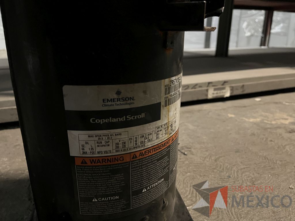 Lote 073 - 1 Compresor, 1 Condensador de aire acondicionado y 1 Bomba de agua metálica - Imagen 22