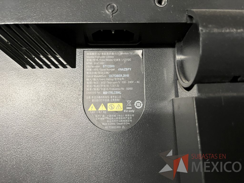 Lote 075 - 349 Pantallas Ti sin base, marca: Lenovo, View Sonic y Dell - Imagen 10