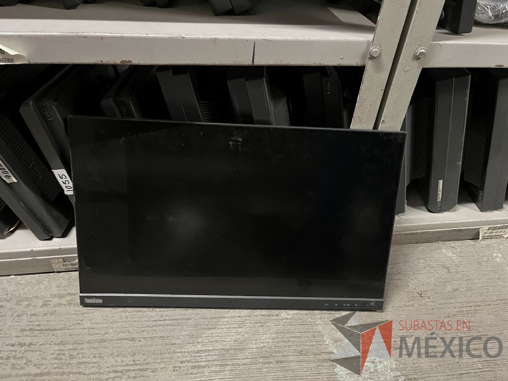 Lote 075 - 349 Pantallas Ti sin base, marca: Lenovo, View Sonic y Dell - Imagen 12