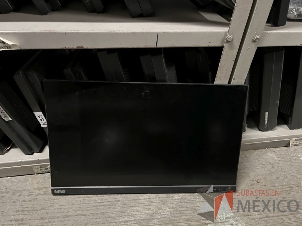 Lote 075 - 349 Pantallas Ti sin base, marca: Lenovo, View Sonic y Dell
