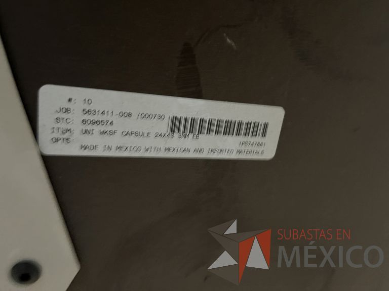 Lote 029 - 2 Mesas de trabajo con patas metálicas y cubierta ovalada color blanco - Imagen 8