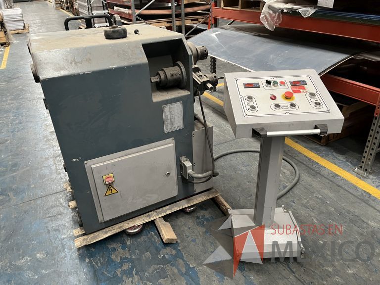 Lote 008 - Roladora de tubo Durmazlar, Modelo: PBH60
