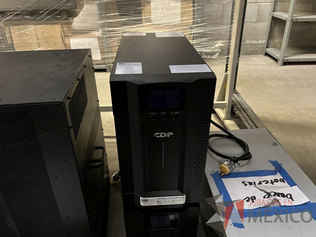 Lote 050 - 12 UPS diferentes modelos, marca GE, TOSHIBA, APC 1500 y CDP - Imagen 37
