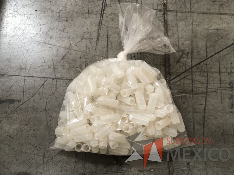 Lote 012 - 2470 Piezas de diferentes materiales (Terminal ojillos, barras de silicón, grano de esmeril, discos depredador, rollos de alambre, limas, bandas, brocas, tarrajas, vidrios, lijas, electrodos, cuchillas, entre otros) - Imagen 307