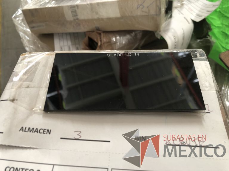 Lote 012 - 2470 Piezas de diferentes materiales (Terminal ojillos, barras de silicón, grano de esmeril, discos depredador, rollos de alambre, limas, bandas, brocas, tarrajas, vidrios, lijas, electrodos, cuchillas, entre otros) - Imagen 19